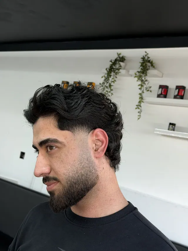 A crop and full beard at Flow